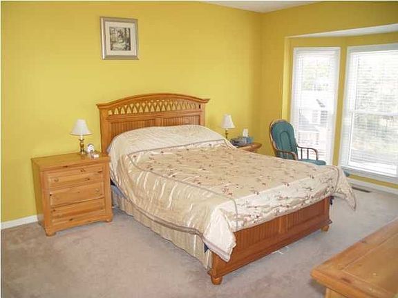 Master With Bay Window