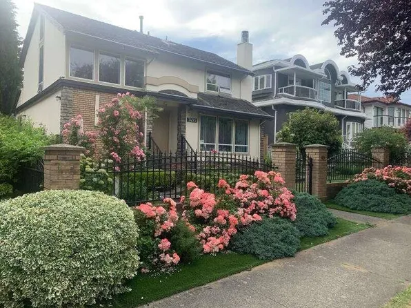 7495 Culloden St, Vancouver, BC V5X 4K3