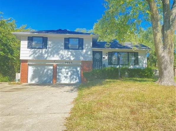 9800 E 35th Ter, Independence, MO 64052