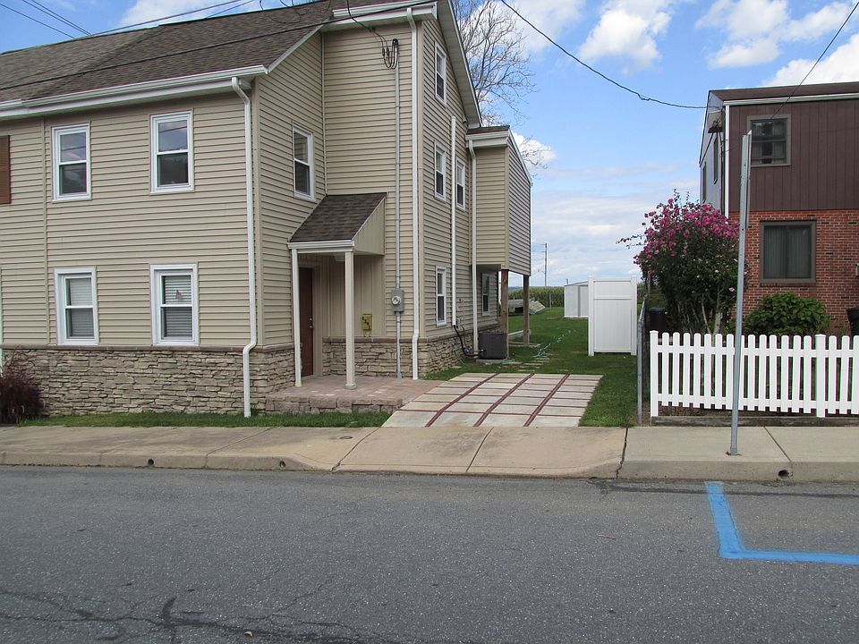 Street View of main entrance