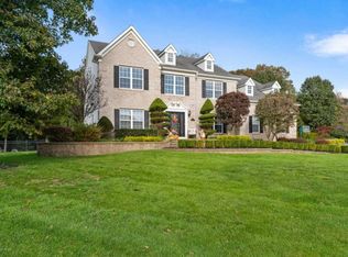 7701 Martins Creek Belvidere Hwy, Bangor, PA 18013
