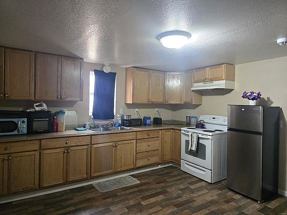 4th image of 513 N East St