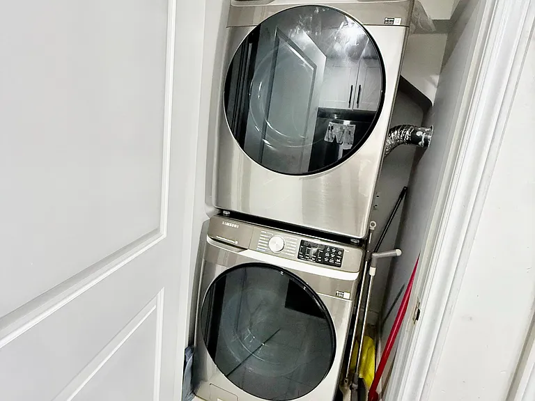131 Locker Pl — Photo 9