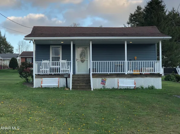 330 Myers St, Ebensburg, PA 15931