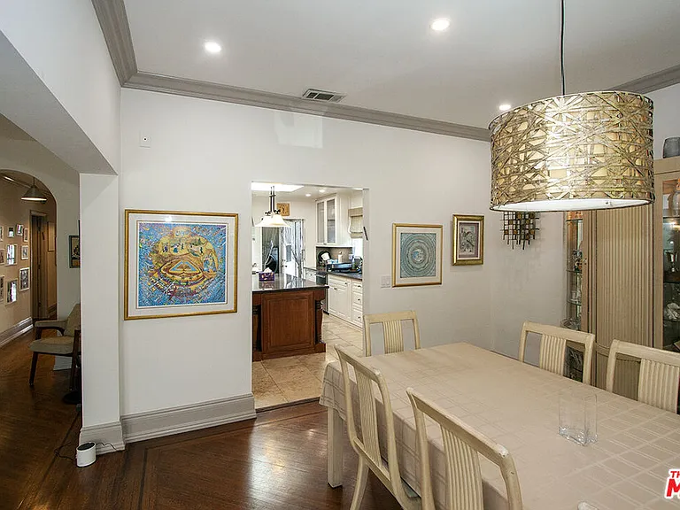 1173 S Point View St — Photo 8