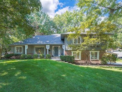 9501 W 104th St, Overland Park, KS, 66212