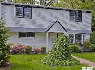 96 Oceanview Ave, Valley Stream, NY 11581