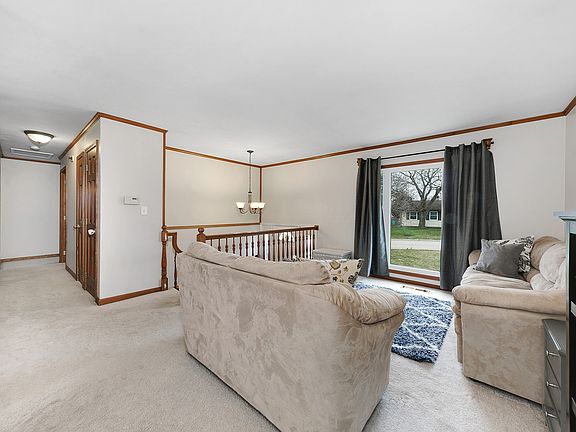 5th image of 7615 Catalpa Ave