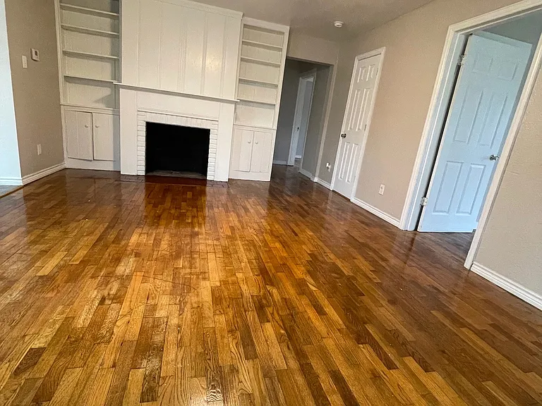 833 W Pecan St — Photo 5