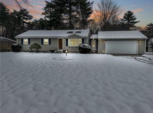 2 Juniper Trl, Scituate, RI 02831