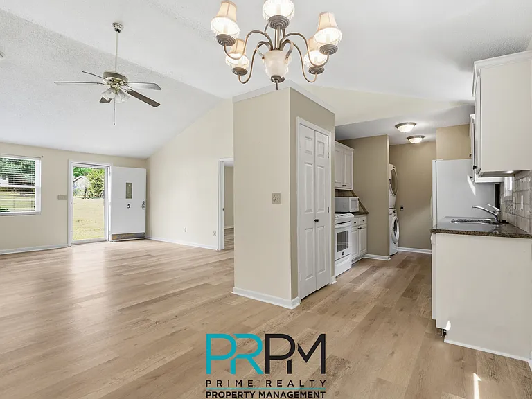 5 Parkstone Ct — Photo 7