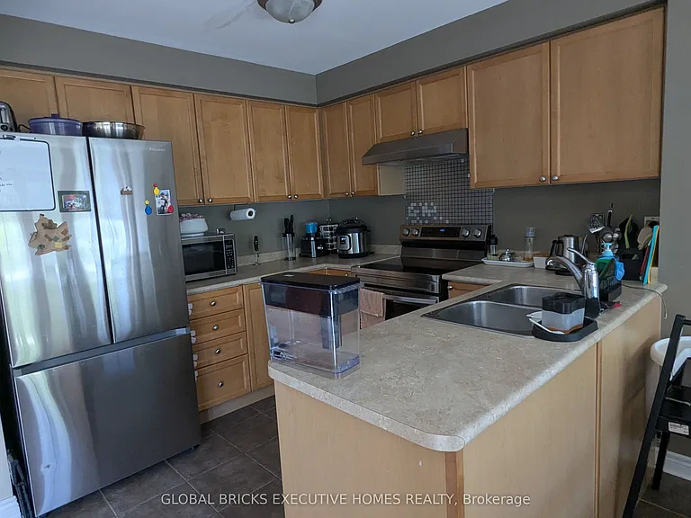 1218 Lamont Cres — Photo 30