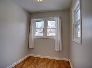 1685 Taylor Ave W APT 1, Saint Paul, MN 55104