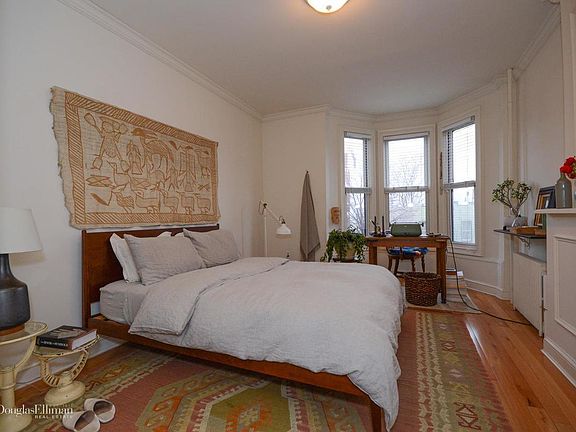 5th image of 358 12th St APT 3L