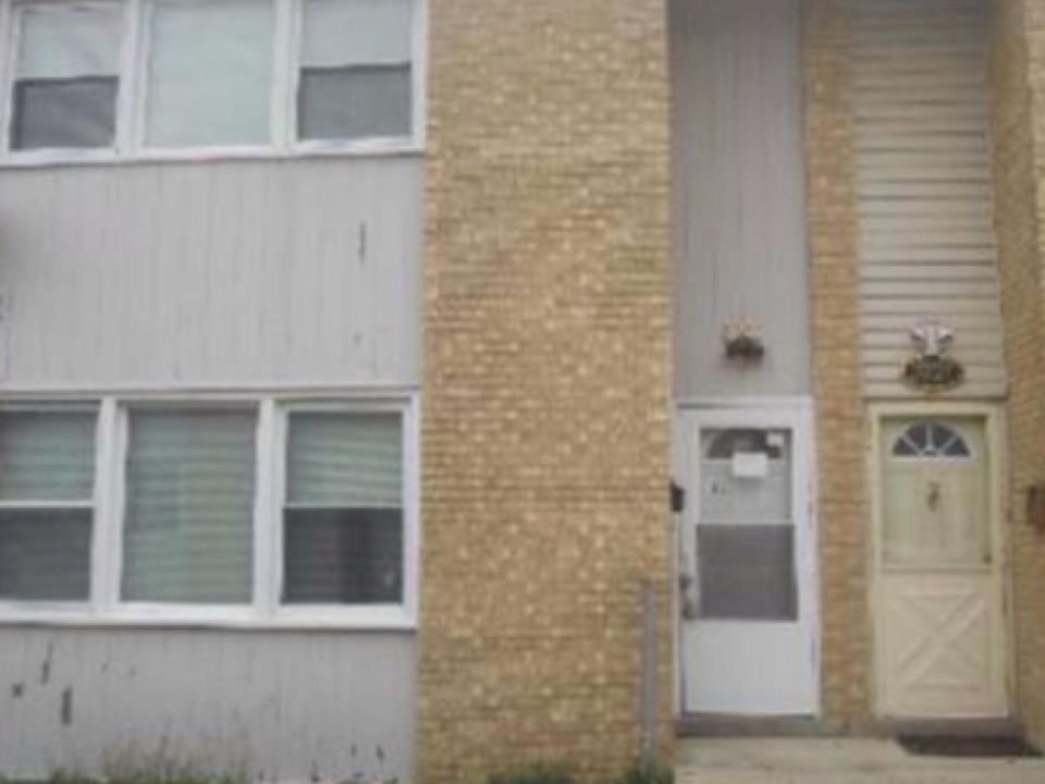 2nd image of 1822 14th Ct