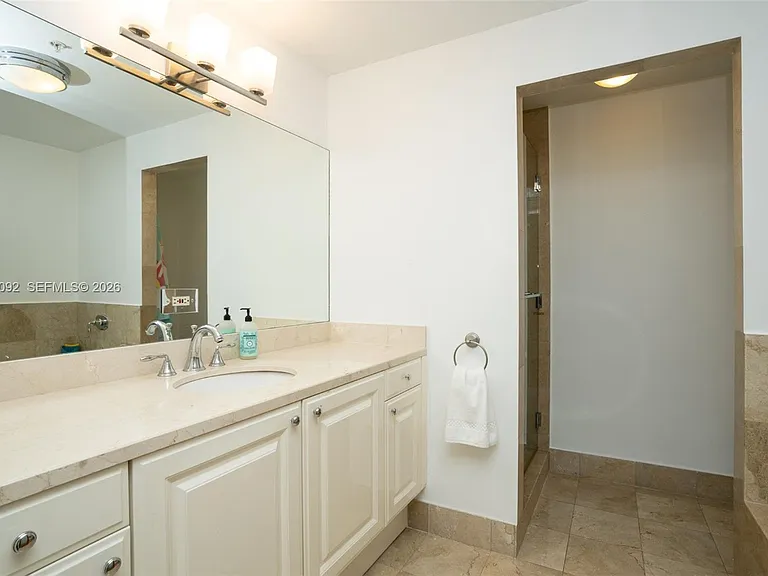 3400 SW 27th Ave #1607 — Photo 14