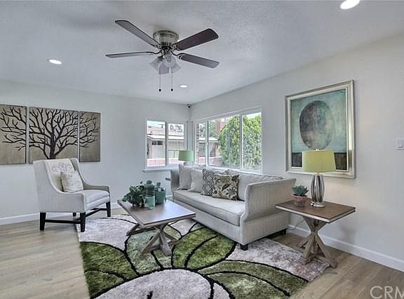 4th image of 17828 Seville Ave