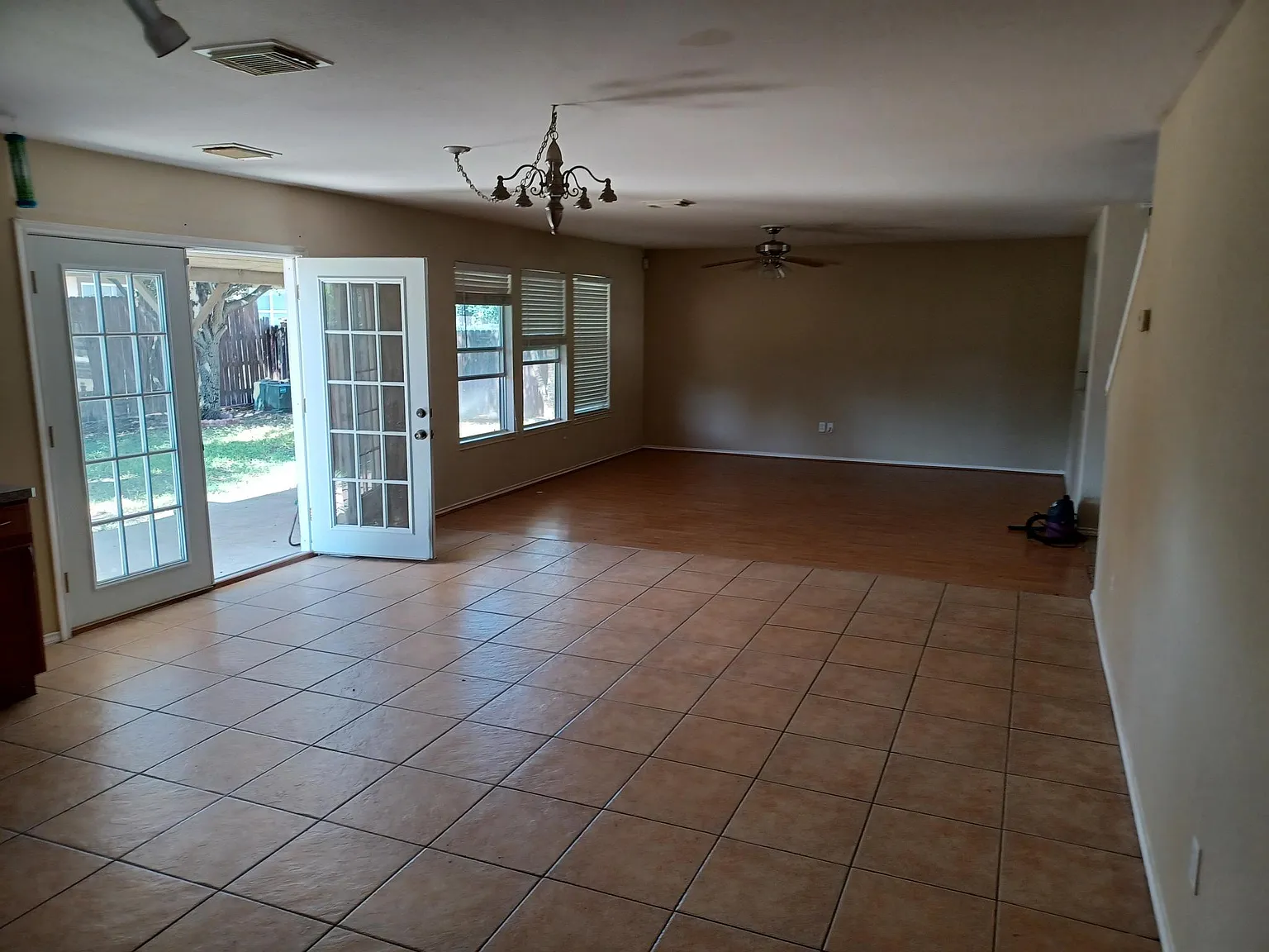 1912 Andrea Avenue — Photo 4