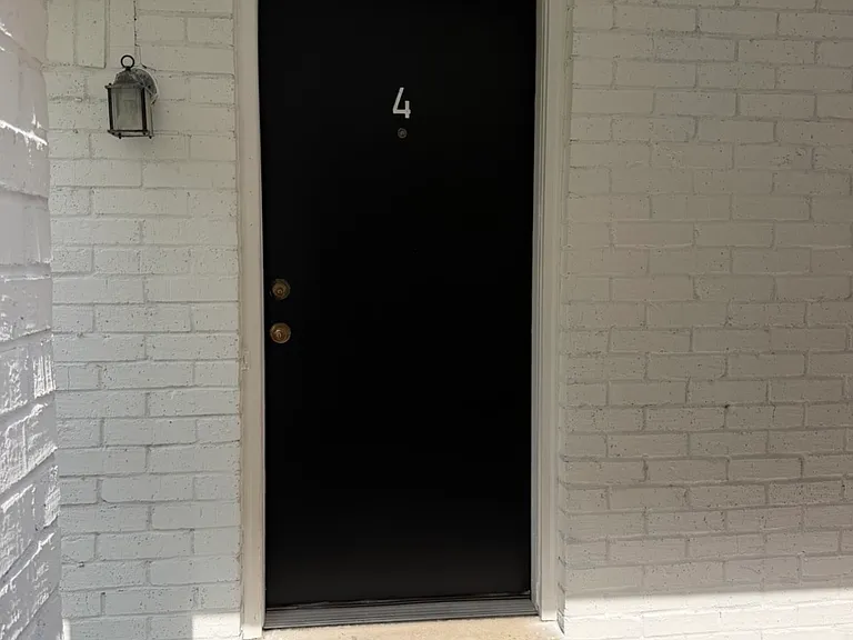 2701 Treasure Hills Blvd #4 — Photo 2