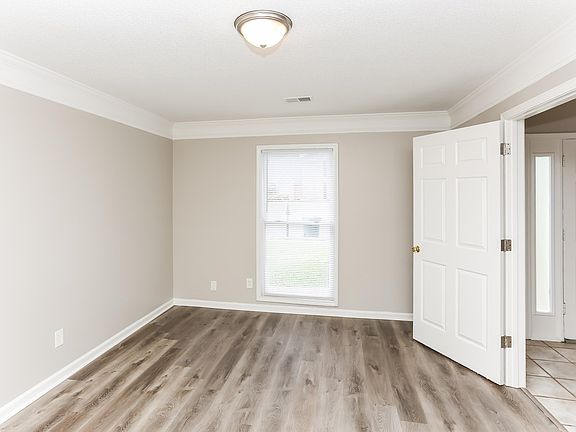 5th image of 8965 Johnston St