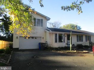 24 Thruway Dr, Colora, MD 21917