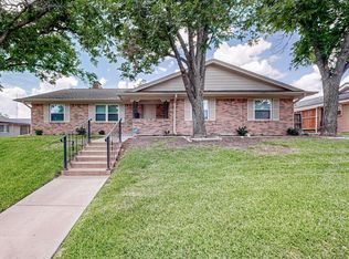 814 Cambridge Pl, Grand Prairie, TX 75051