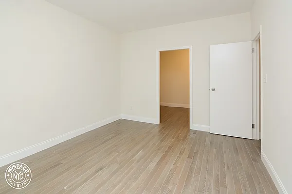 Rented by MySpaceNYC | media 5