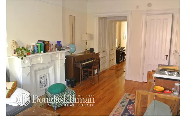 Rented by Douglas Elliman | media 36