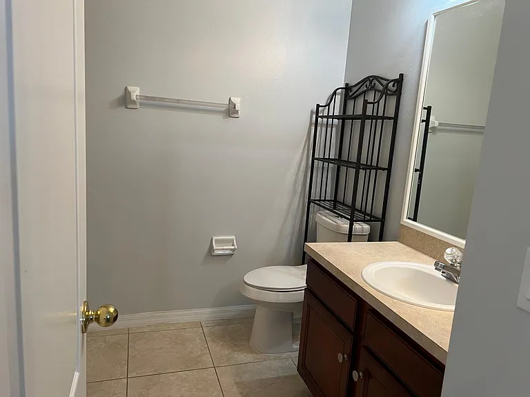 4770 Capital Blvd — Photo 16