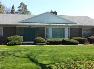 380 Pelham Rd, Rochester, NY 14610