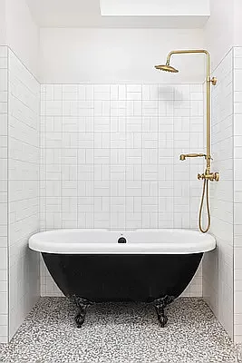 Rented by Compass | media 44