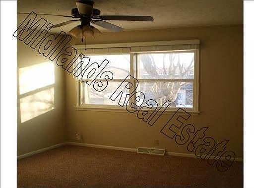 5th image of 310 Chateau Dr APT A