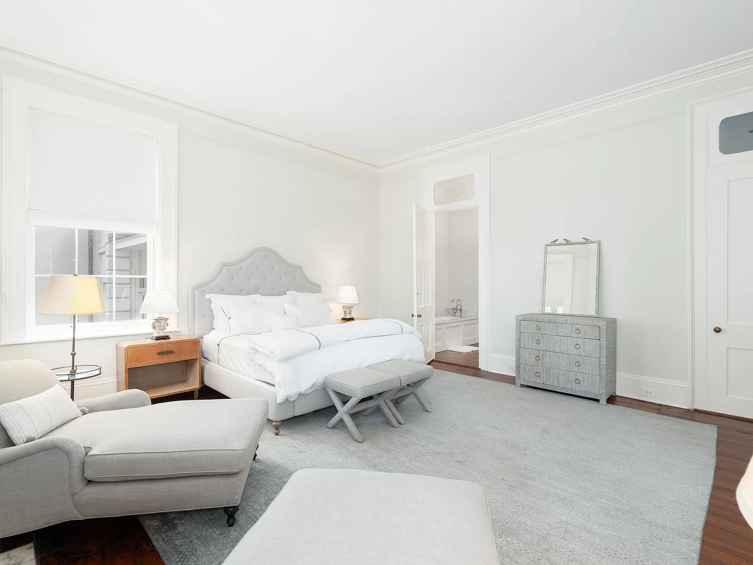 1 bed, 1.5 bath, 1828 sqft, $10,000 — Photo 2