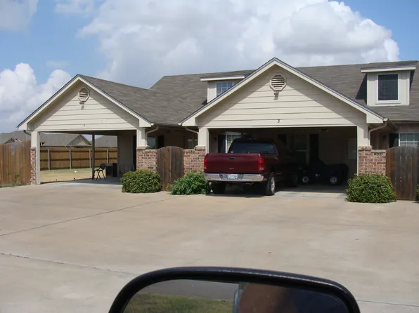 752A Buster Chatham Rd #A, Waco, TX 76705