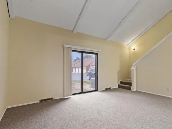 4129 West College AVENUE, Franklin, WI 53132