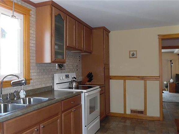 4th image of 6610 Woodside Pl