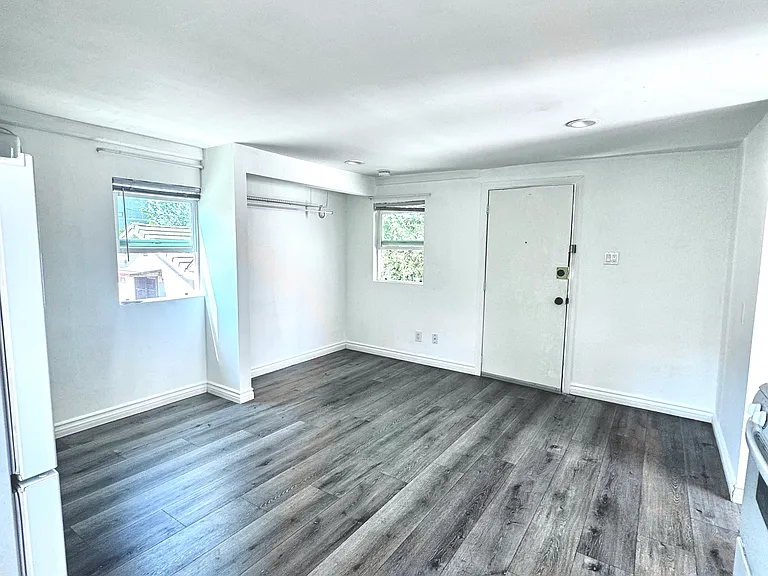 101 S Cordova St #7 — Photo 3