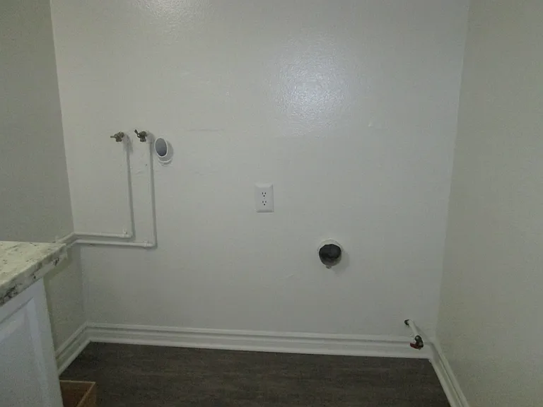 *Floor plans are digital renderings. All dimensions are approximate. Actual product and specifications may vary in dimension or detail. Not all features are available in every apartment.