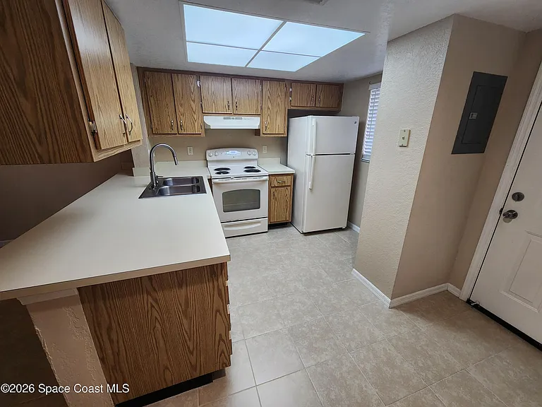 1602 University Ln #1303 — Photo 3