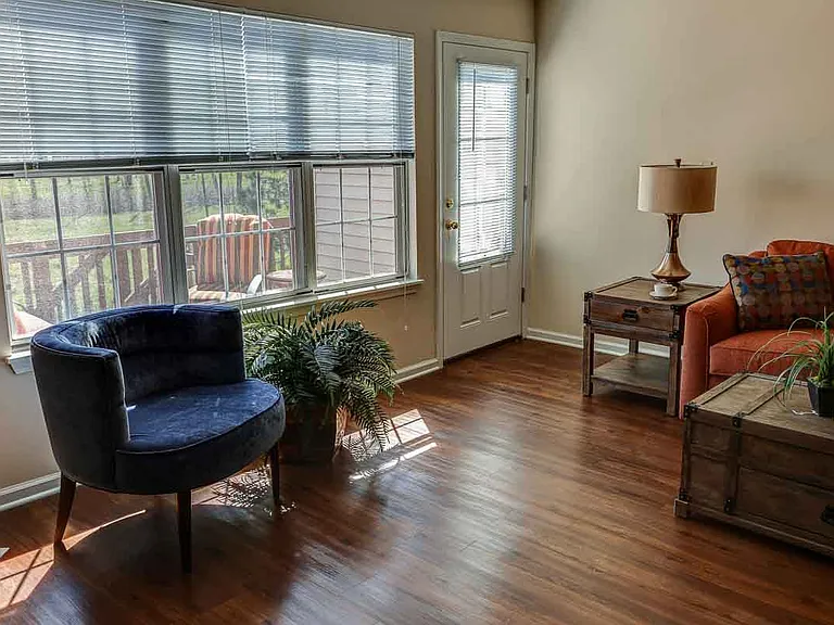 Windsong Place Apartments — Photo 81