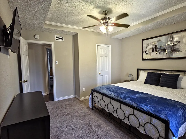 Briar Creek Dr — Photo 13