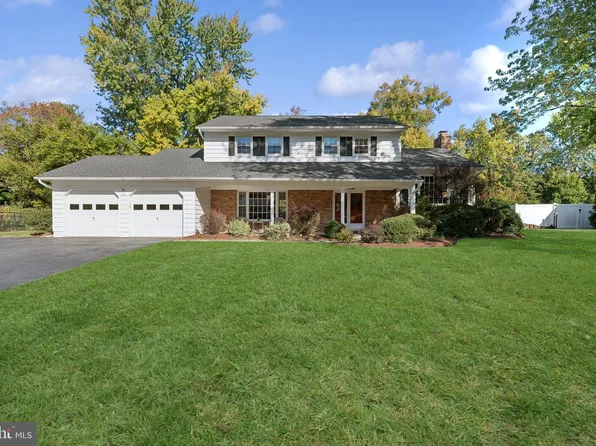 15 Van Wyck Dr, Princeton Junction, NJ 08550