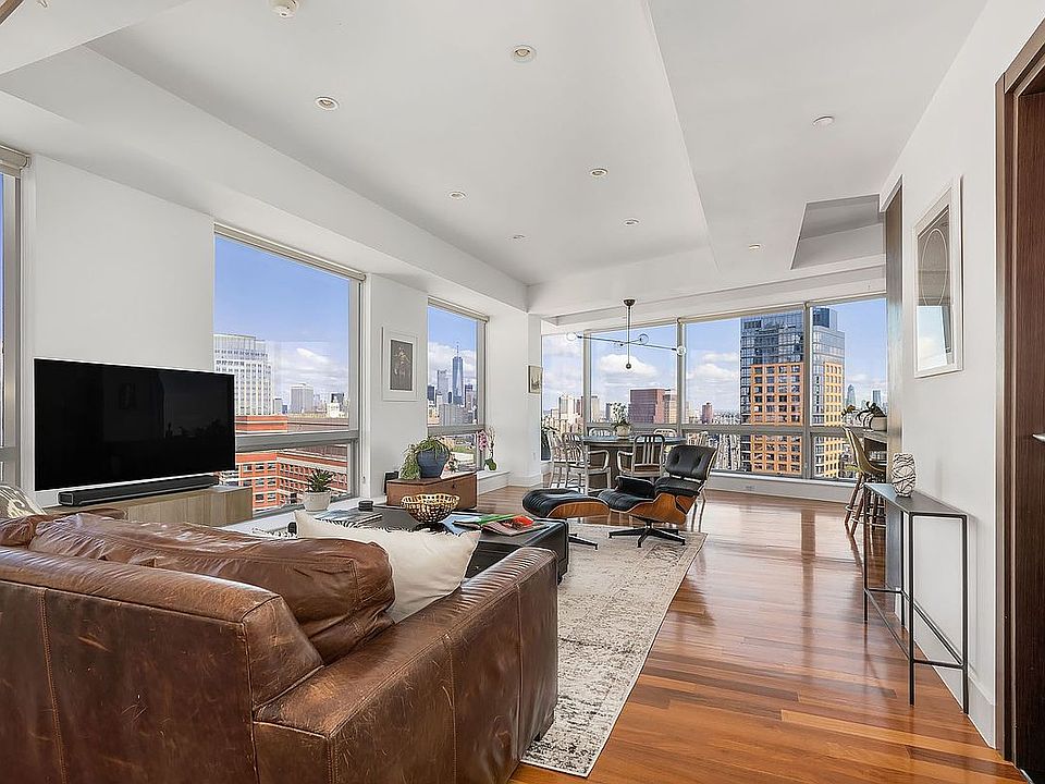 1st image of 150 Myrtle Ave Unit Penthouse 3003