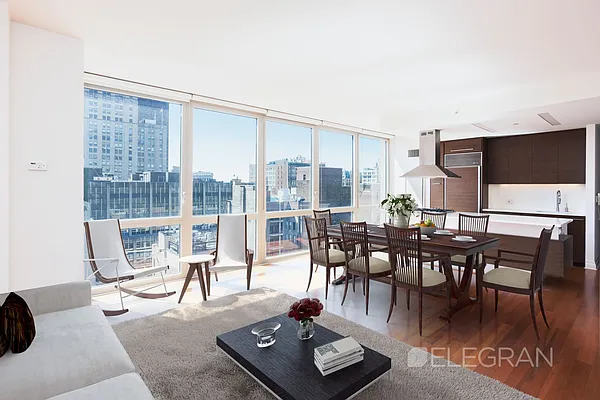 Sold by (Legacy) Elegran | media 2