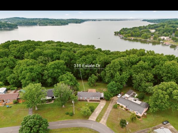 316 Estate Dr