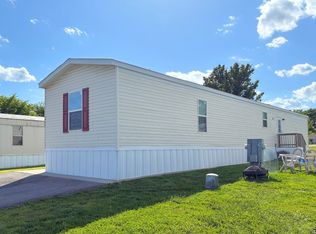 1725 W Golden Cir, High Ridge, MO 63049