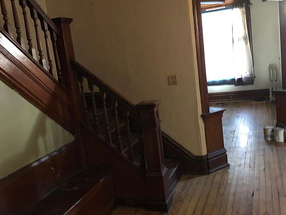 Room outside of living room