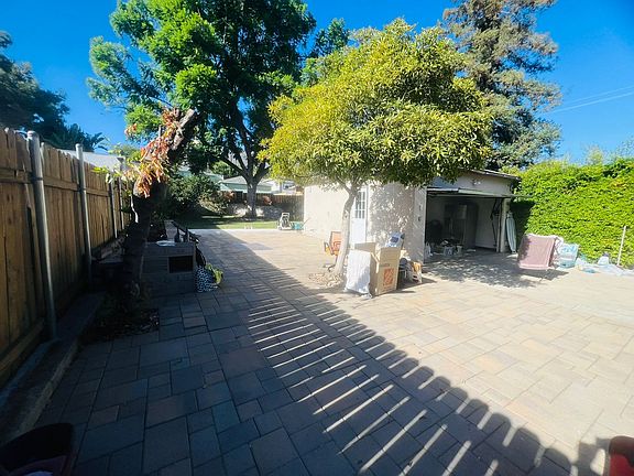 3rd image of 3215 Prospect Ave