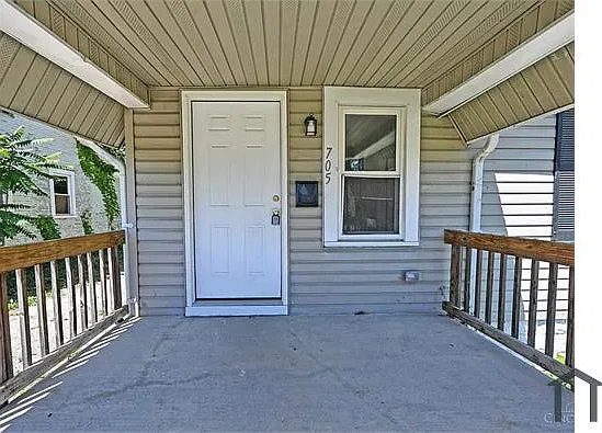 3 bed, 792 sqft, $1,300 — Photo 3