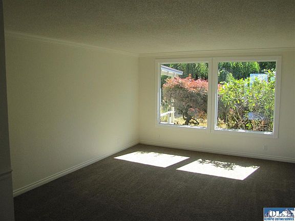 5th image of 1814 E 5th St